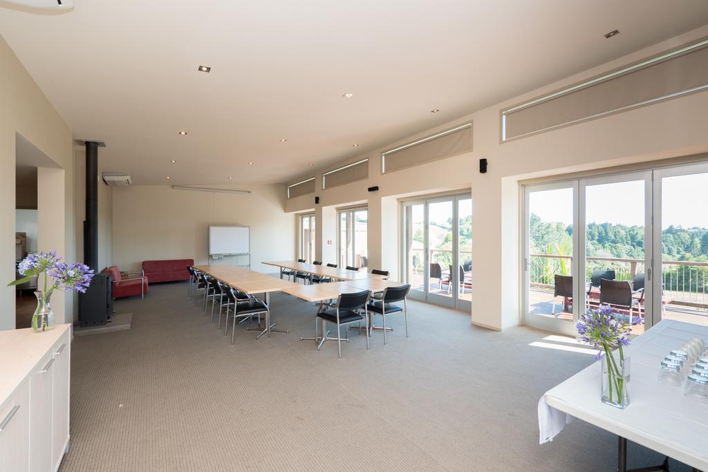 One Burgess Hill Aparthotel New Plymouth Exterior foto