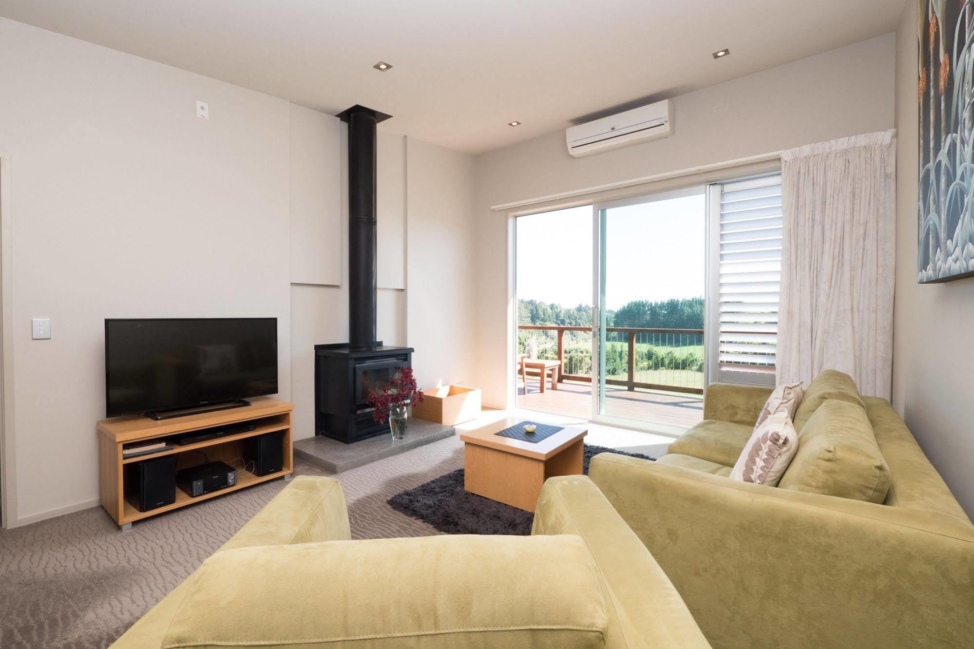 One Burgess Hill Aparthotel New Plymouth Exterior foto