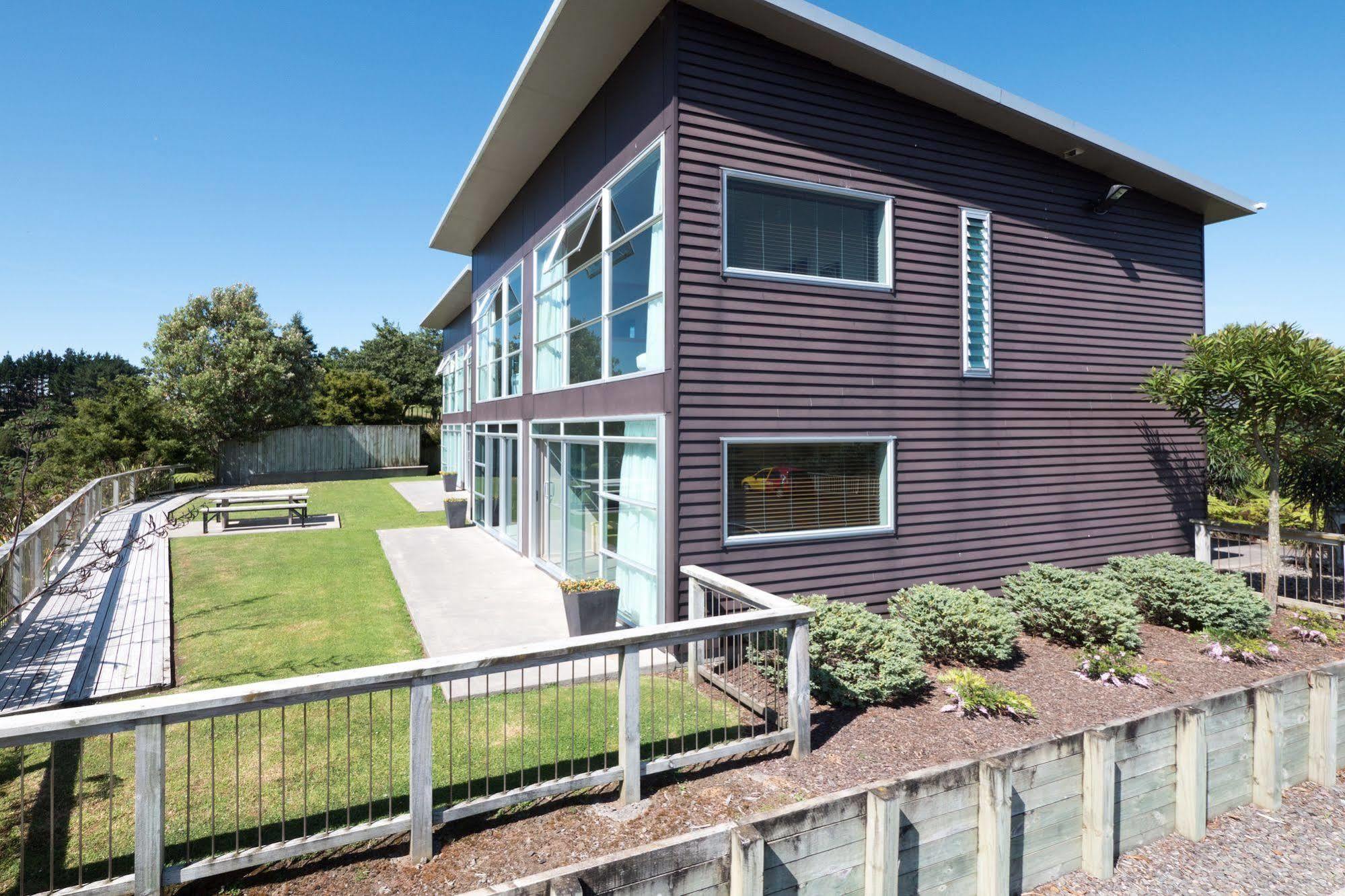 One Burgess Hill Aparthotel New Plymouth Exterior foto